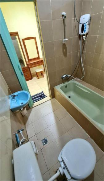 Rainbow Bed N Bfast Hostel ปันไตเจอนัง ภายนอก รูปภาพ