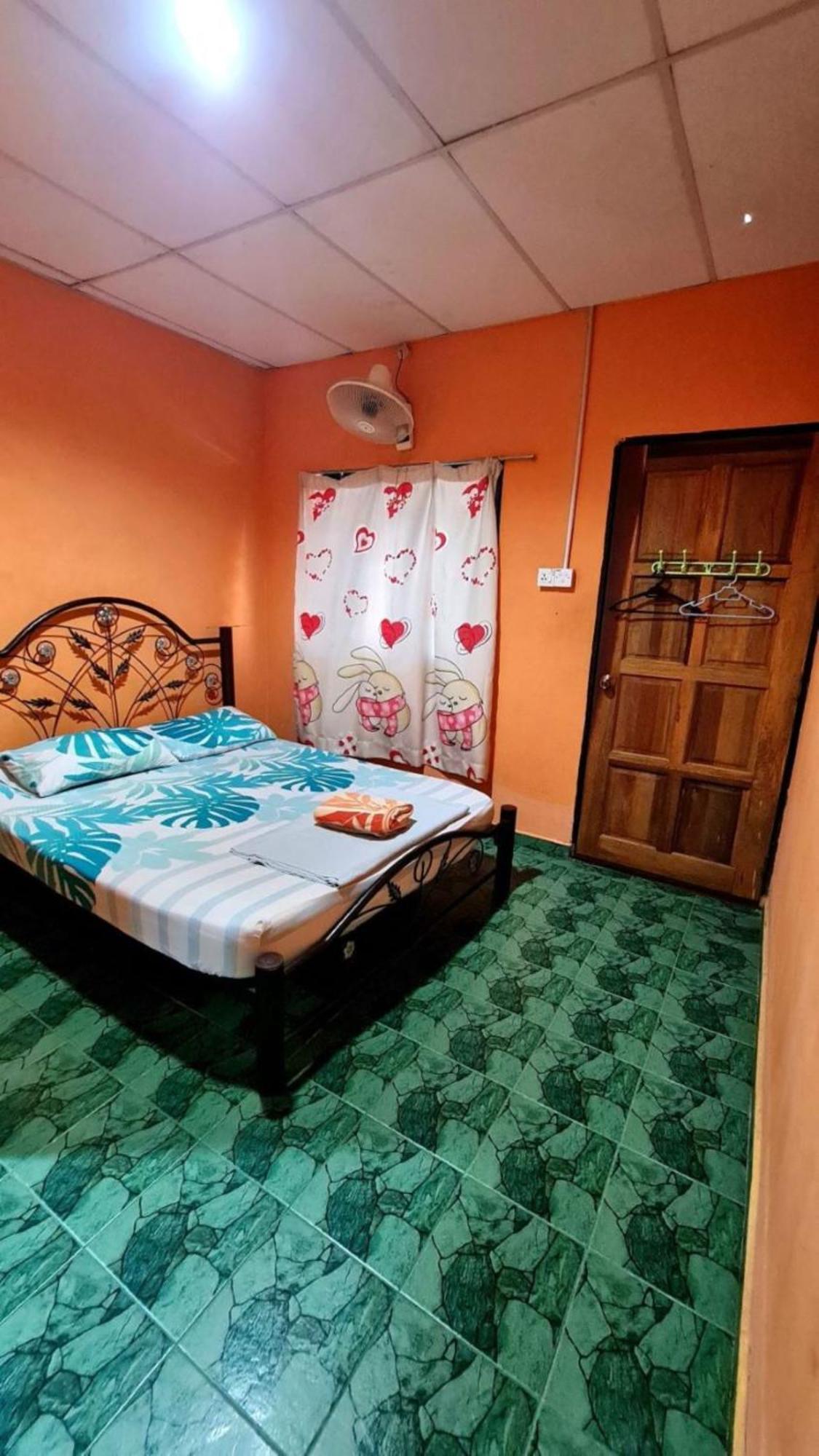 Rainbow Bed N Bfast Hostel ปันไตเจอนัง ภายนอก รูปภาพ